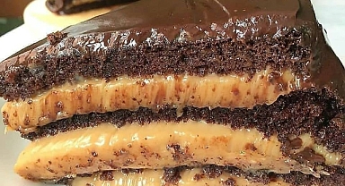 Chocolate Cake with Dulce de Leche Brigadeiro